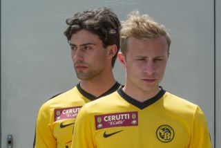 Max Hubacher (rechts) und Aaron Altaras im Spielfilm "Mario" / Foto/Copyright: Frenetic Films