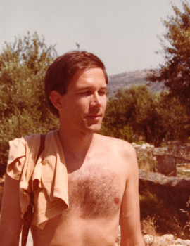 Max Krieg, ausnahmsweise wegen Filzläusen rasiert, auf einer griechischen Insel ca.1978